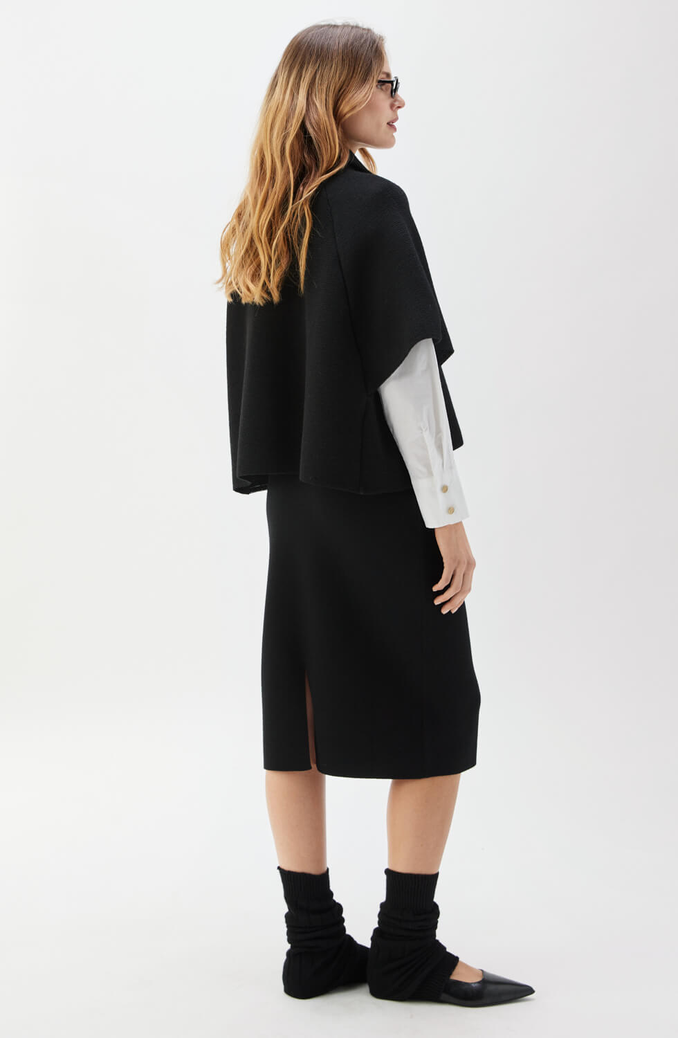 Gertrude Cape Black