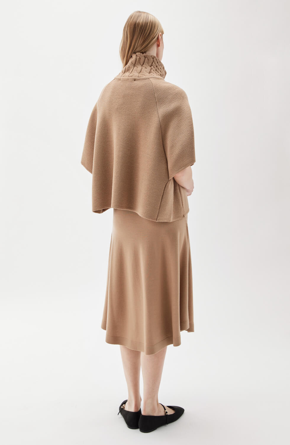 Lisalou Cableknit Collar Cape Salty Caramel