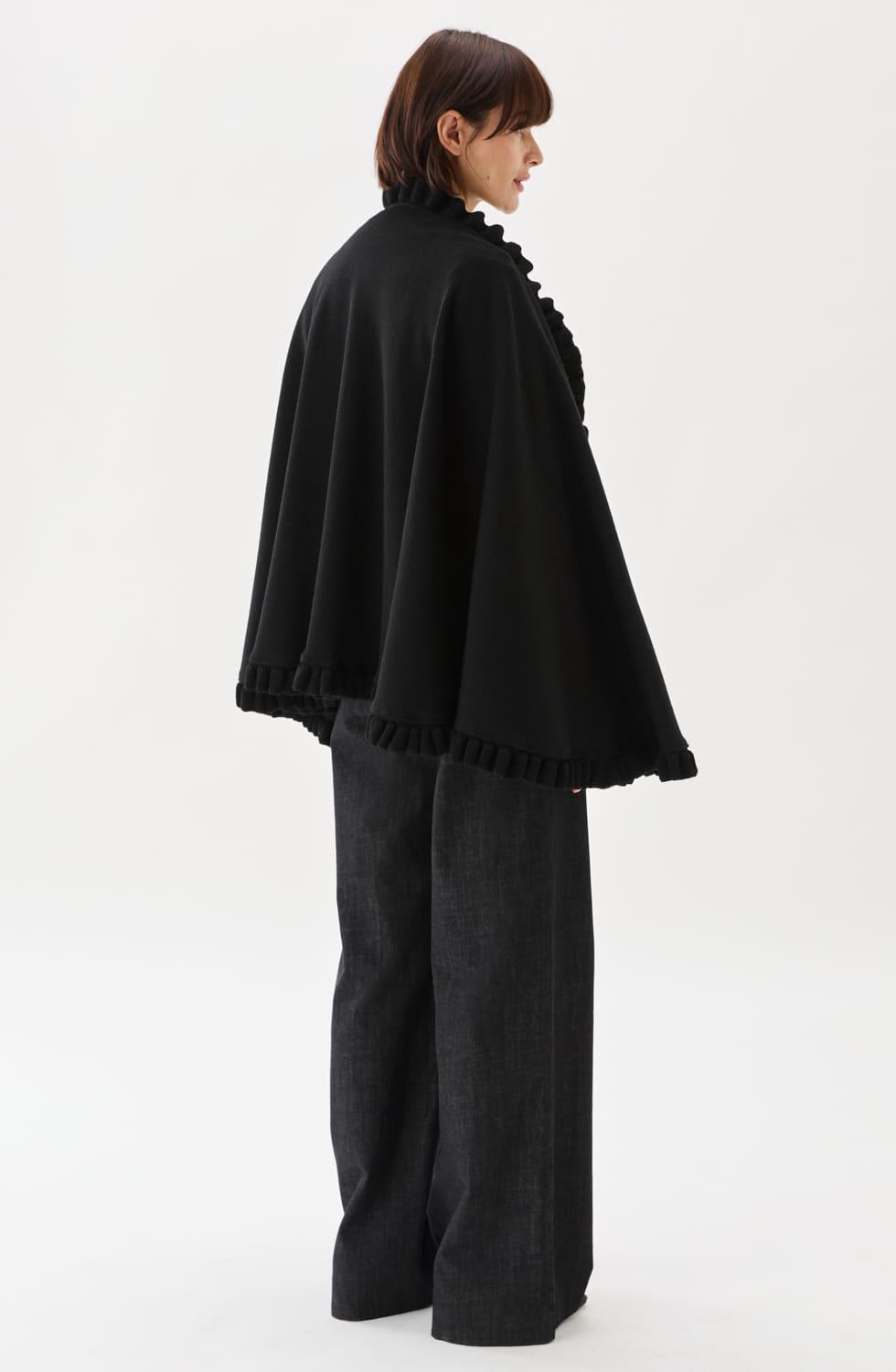 Silvia Knitted Cape Black