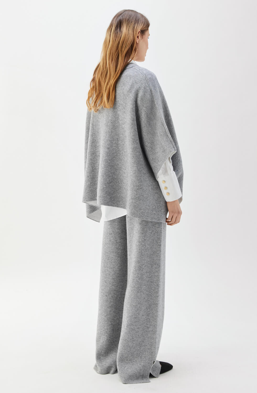 Coco Sweater Poncho Light Grey/Ecru