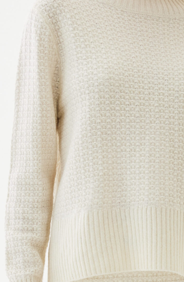 Garmia Sweater Ecru