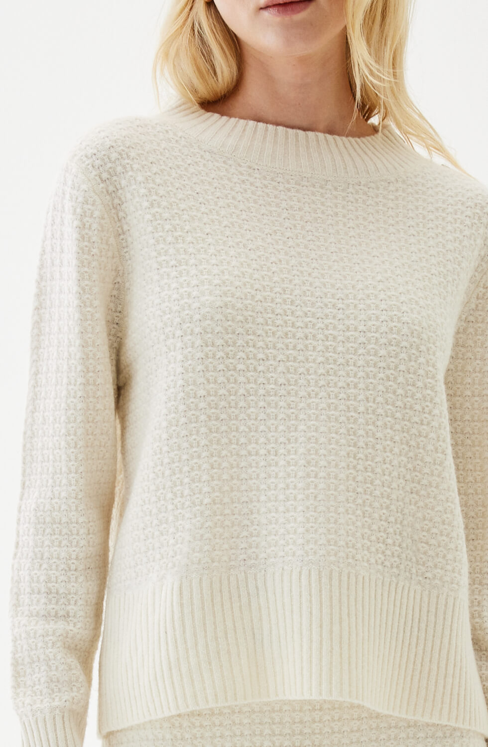 Garmia Sweater Ecru