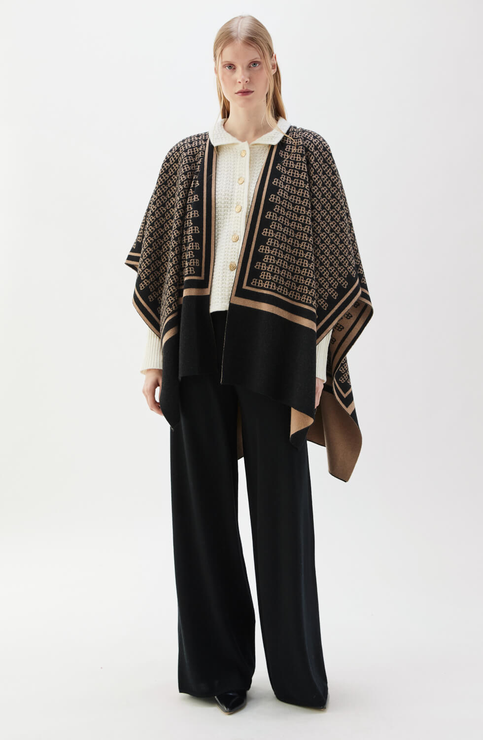 Garnette Poncho Black/Salty Caramel