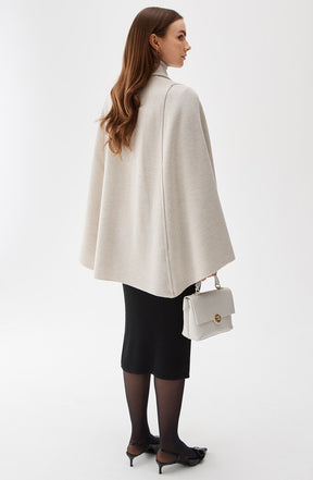 Minou Cape Cloud White
