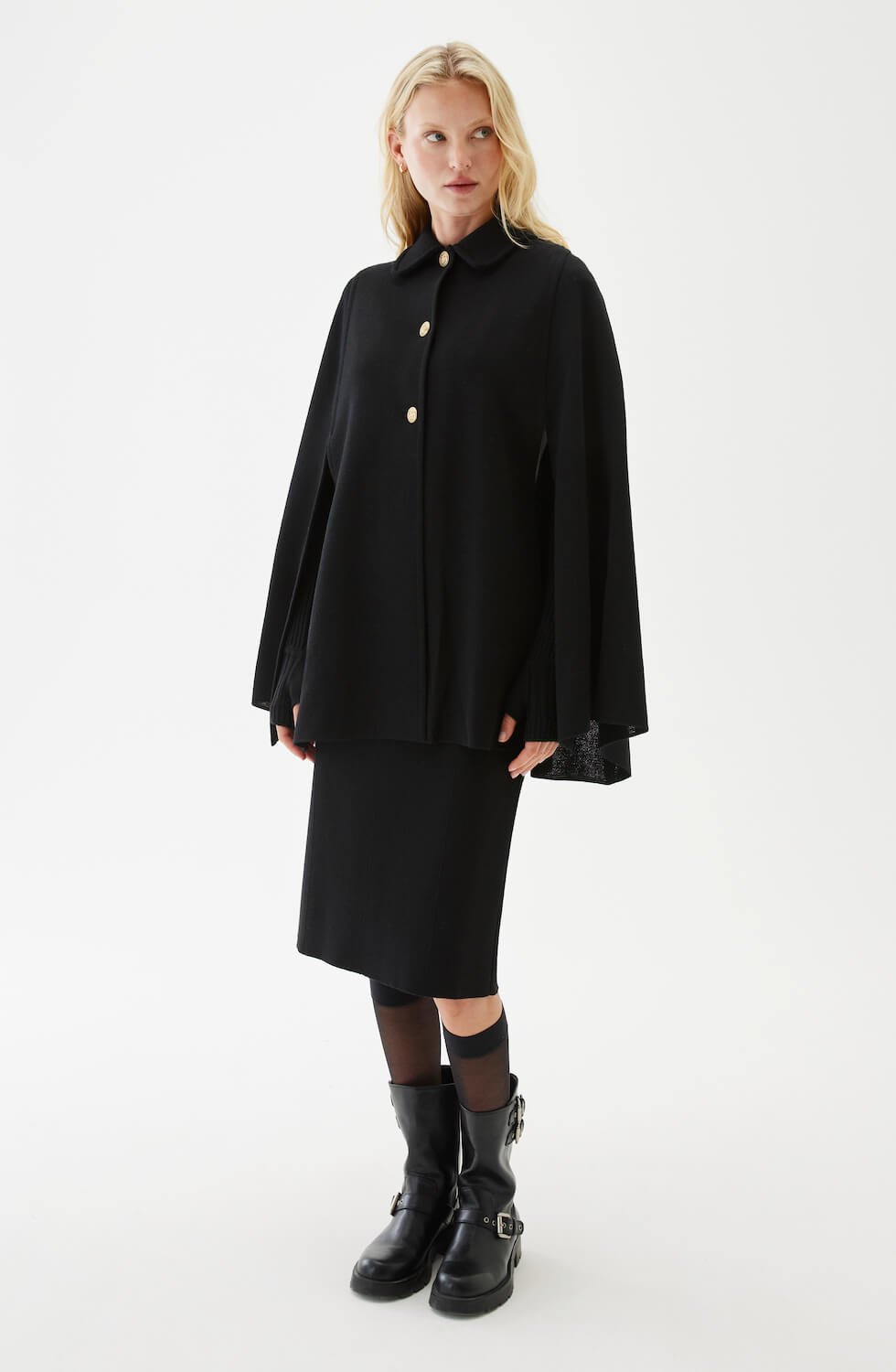 Minou Cape Black