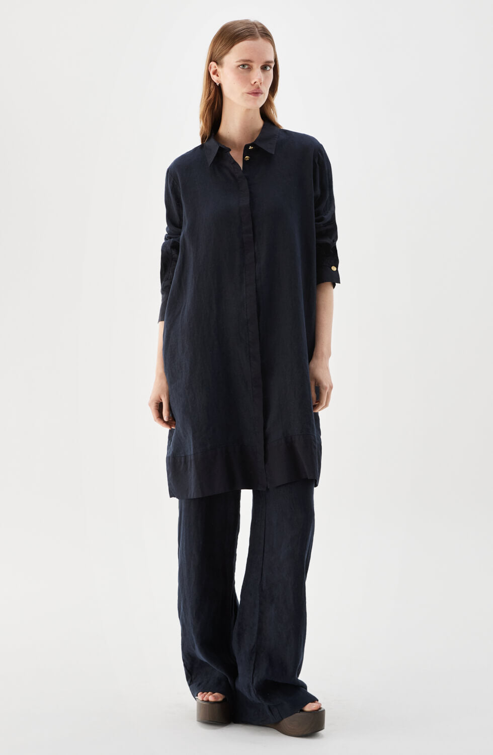 Raven linneklänning mörkblå