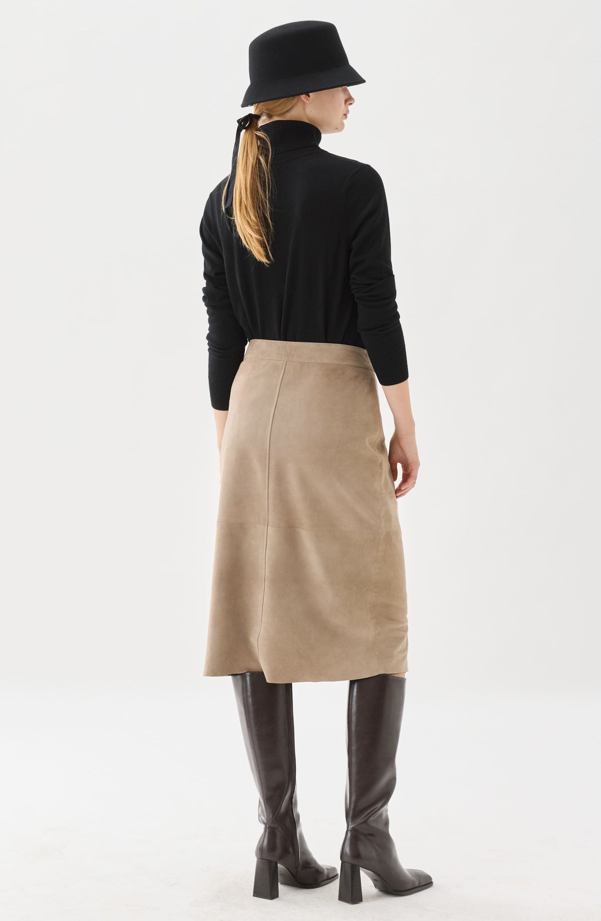 Sabrina Suede Skirt Sand